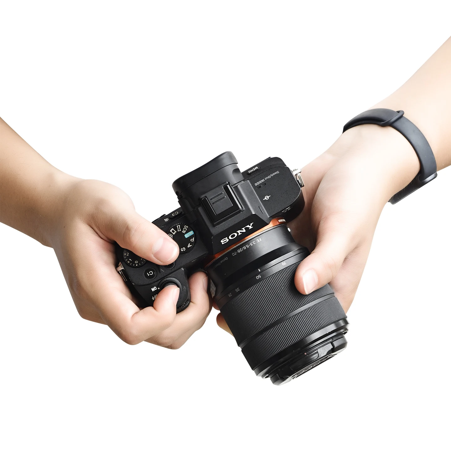 غطاء حماية لفتحة الكاميرا (Hot - مراجعة Sony Camera Zv-E10 وسعره